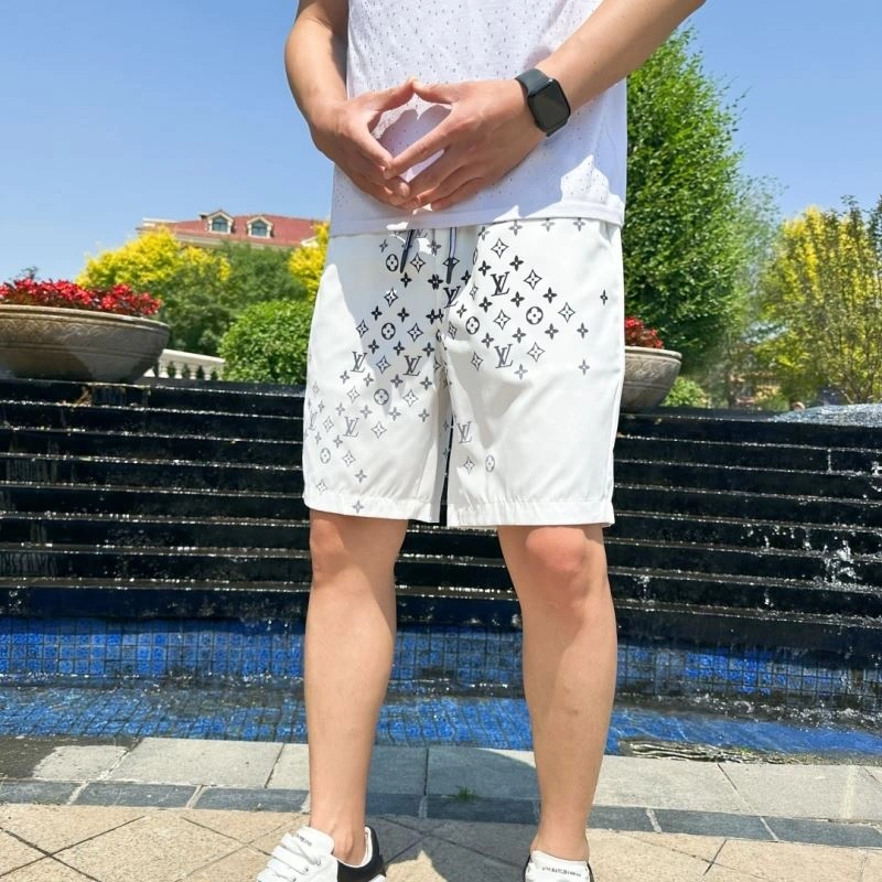 Snug Louis Vuitton Short Pants 133698