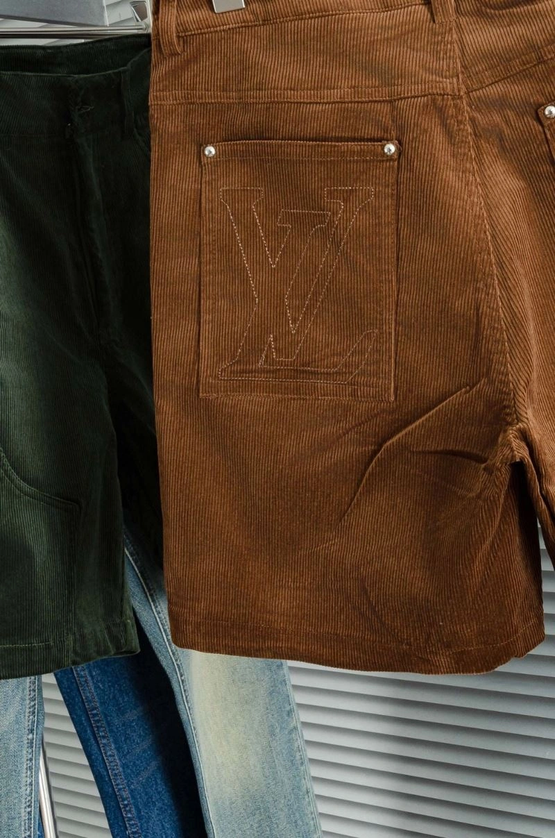 Louis Vuitton Short Pants ComfortFit 133705