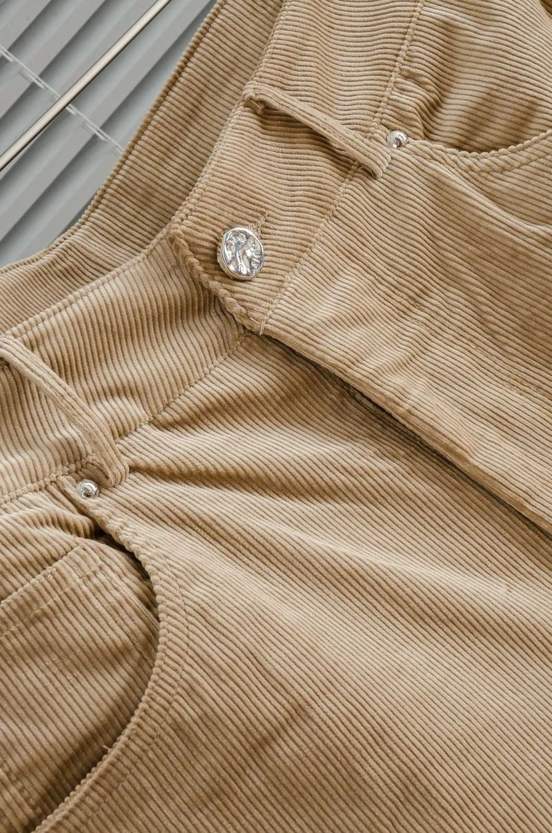 Breathable Louis Vuitton Short Pants 133706
