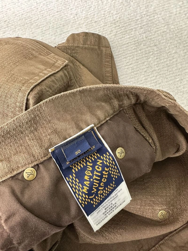 Contemporary Louis Vuitton Short Pants 132816
