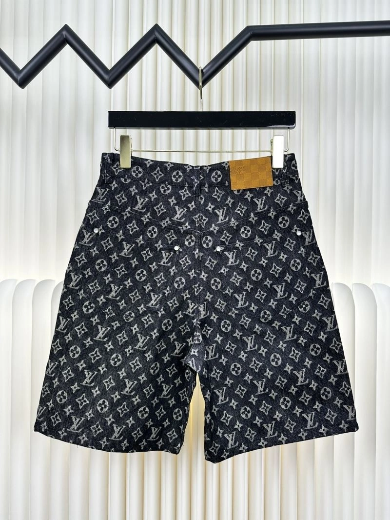 Sporty Louis Vuitton Short Pants 132757