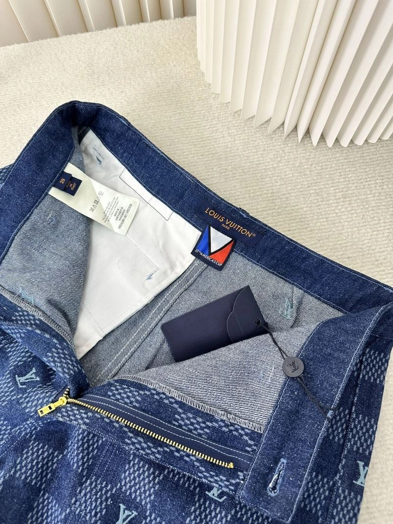 Tailored Louis Vuitton Short Pants 132775