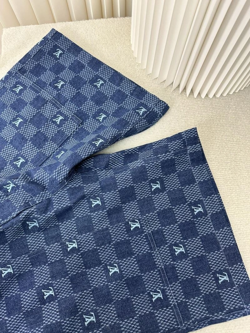Tailored Louis Vuitton Short Pants 132775