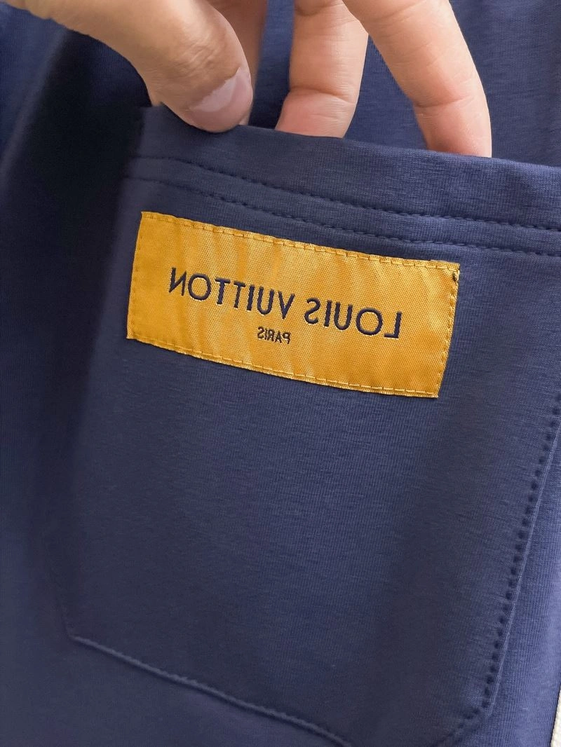 TechFriendly Louis Vuitton Short Pants 132753