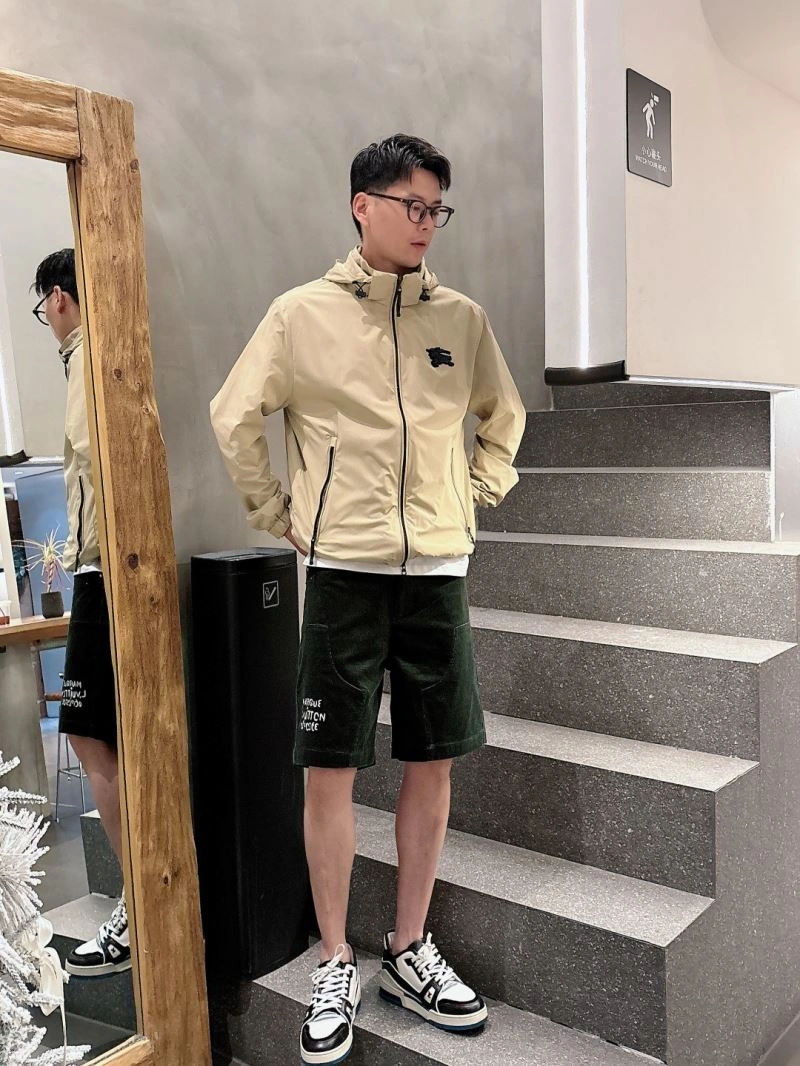 Breathable Louis Vuitton Short Pants 132736