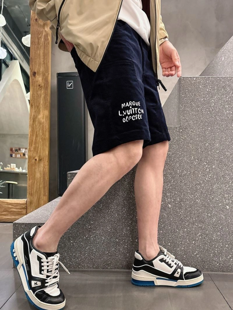 Louis Vuitton Short Pants Lightweight 132735