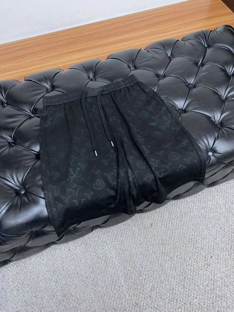 Breathable Louis Vuitton Short Pants 132721