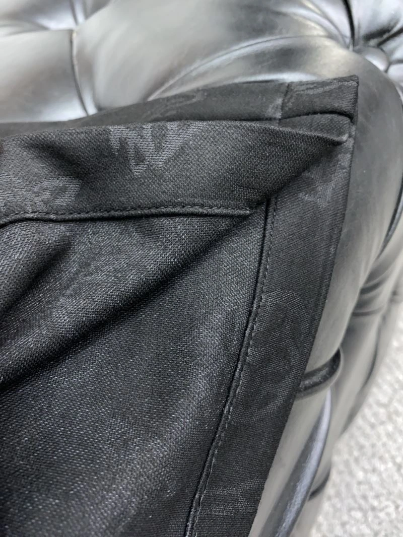 Breathable Louis Vuitton Short Pants 132721