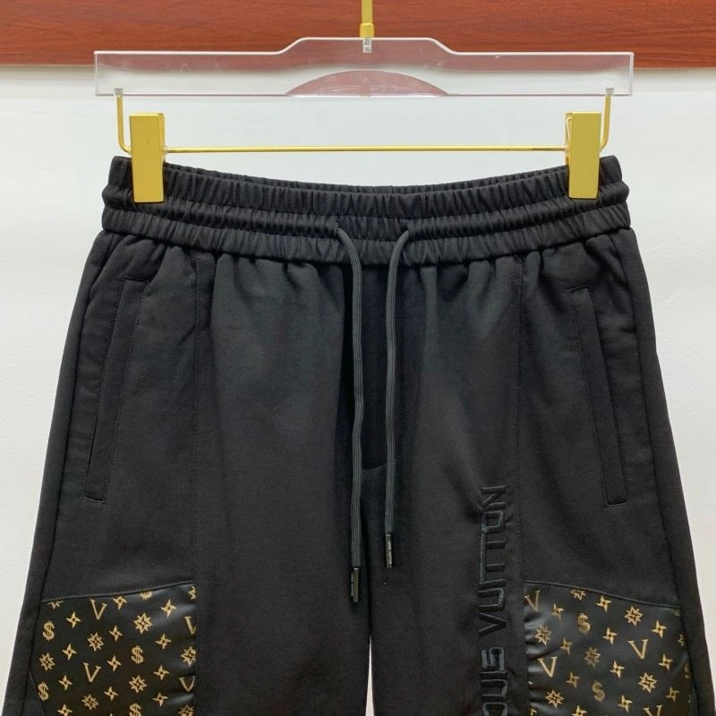 Breathable Louis Vuitton Short Pants 132722