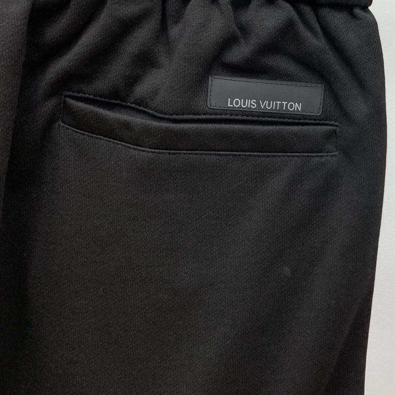 Breathable Louis Vuitton Short Pants 132722