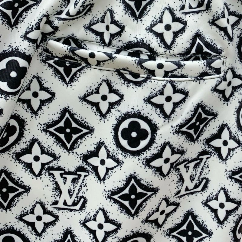 Elegant Louis Vuitton Short Pants 132706
