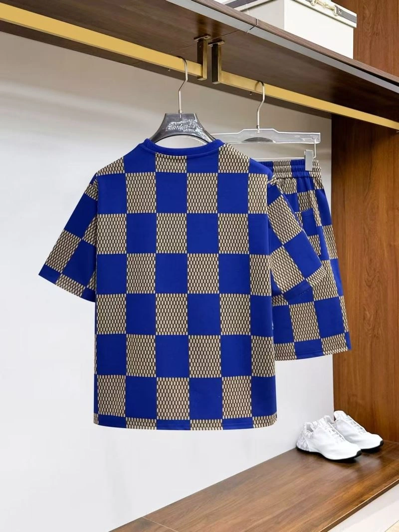 Louis Vuitton Short Suits UrbanChic 132029