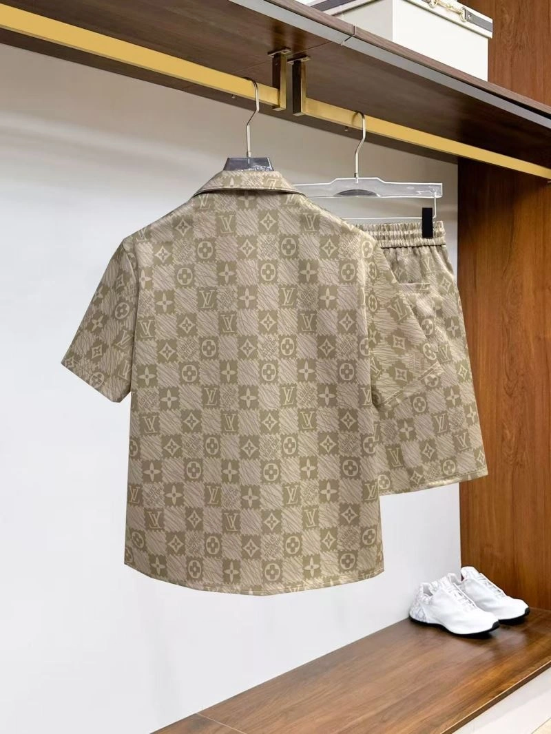 SmartChoice Louis Vuitton Short Suits 132028