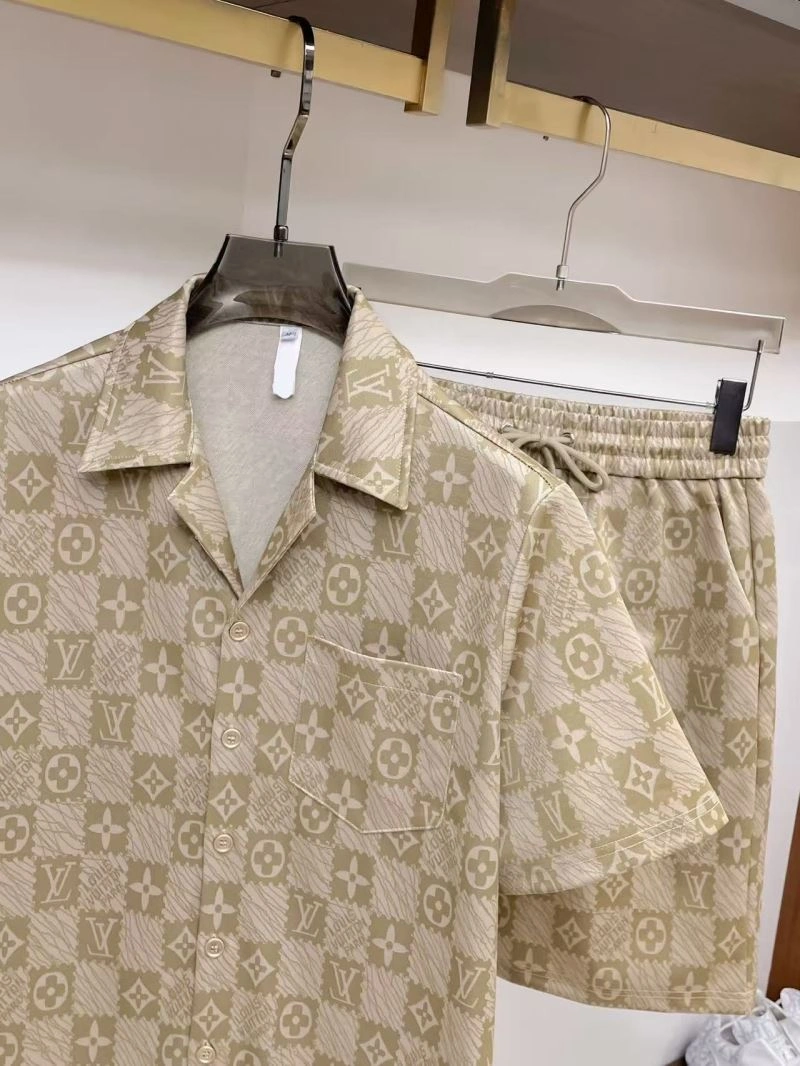 SmartChoice Louis Vuitton Short Suits 132028