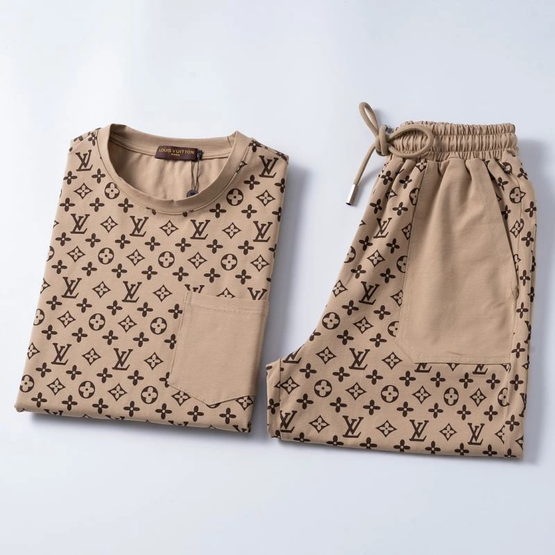 Louis Vuitton Short Suits Affordable 138519