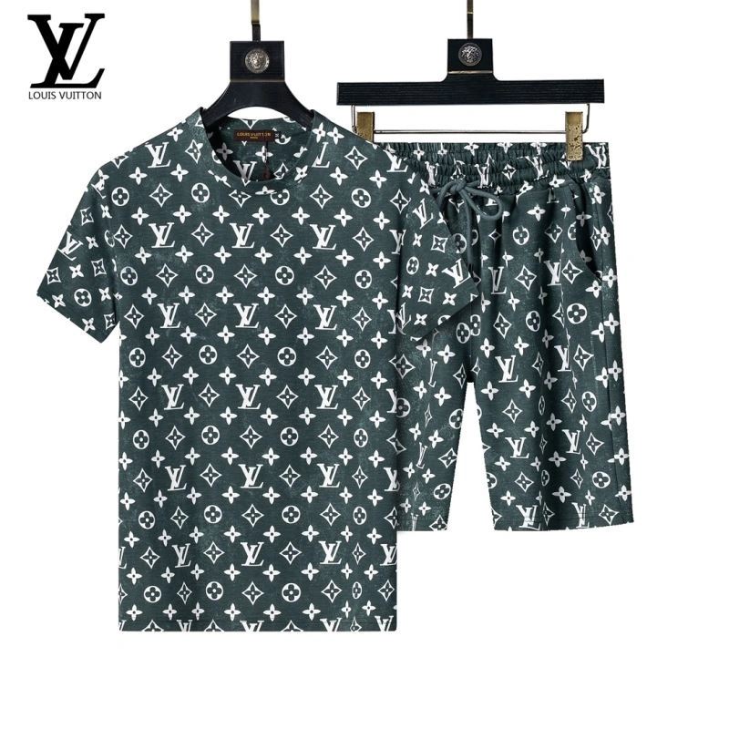 Louis Vuitton Short Suits SmoothTexture 138521