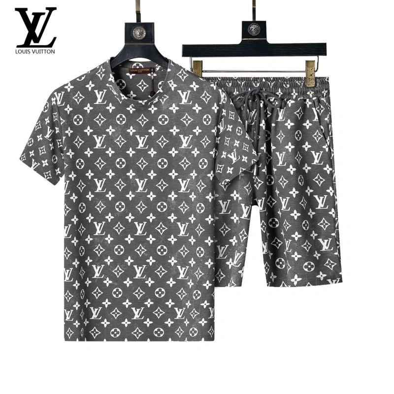 Louis Vuitton Short Suits SmoothTexture 138521