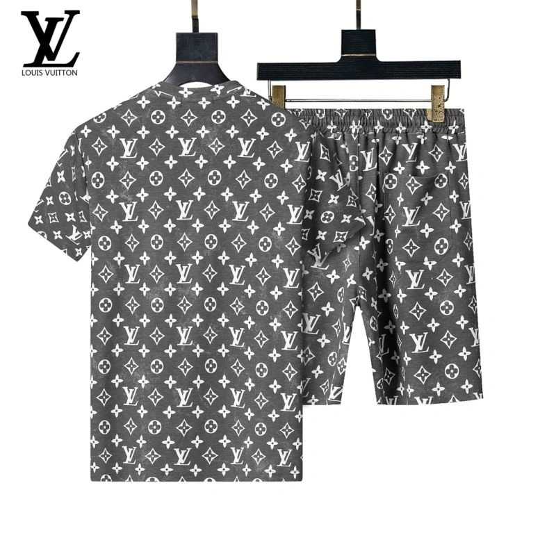 Louis Vuitton Short Suits SmoothTexture 138521