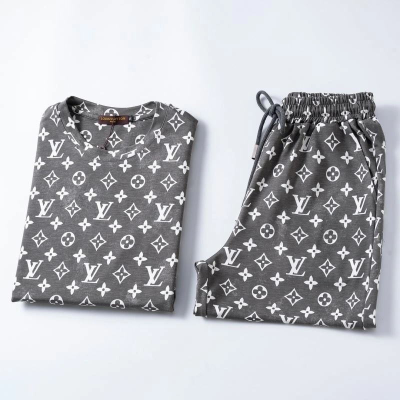 Louis Vuitton Short Suits SmoothTexture 138521