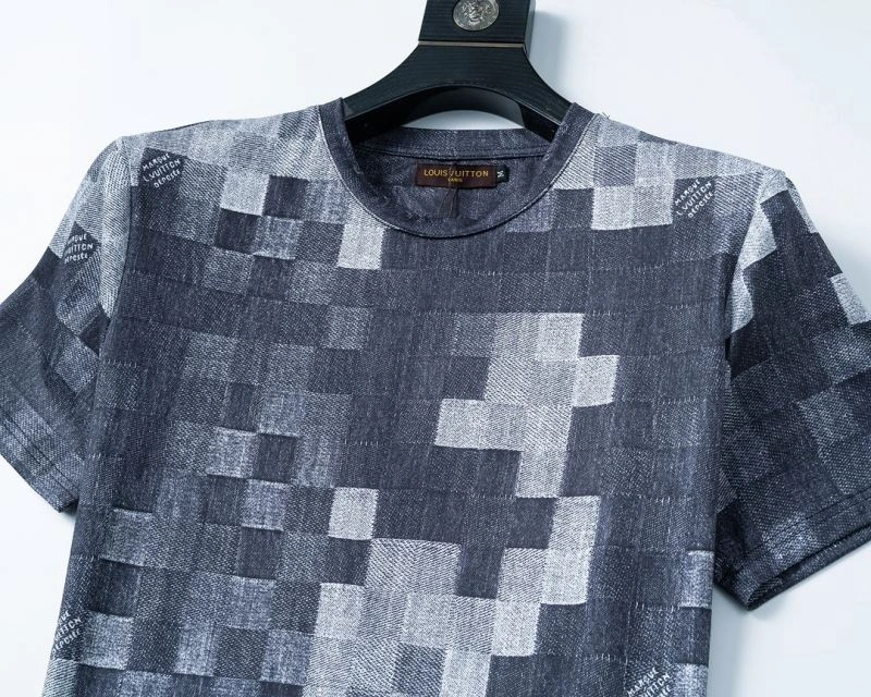 Louis Vuitton Short Suits OnTrend 138516