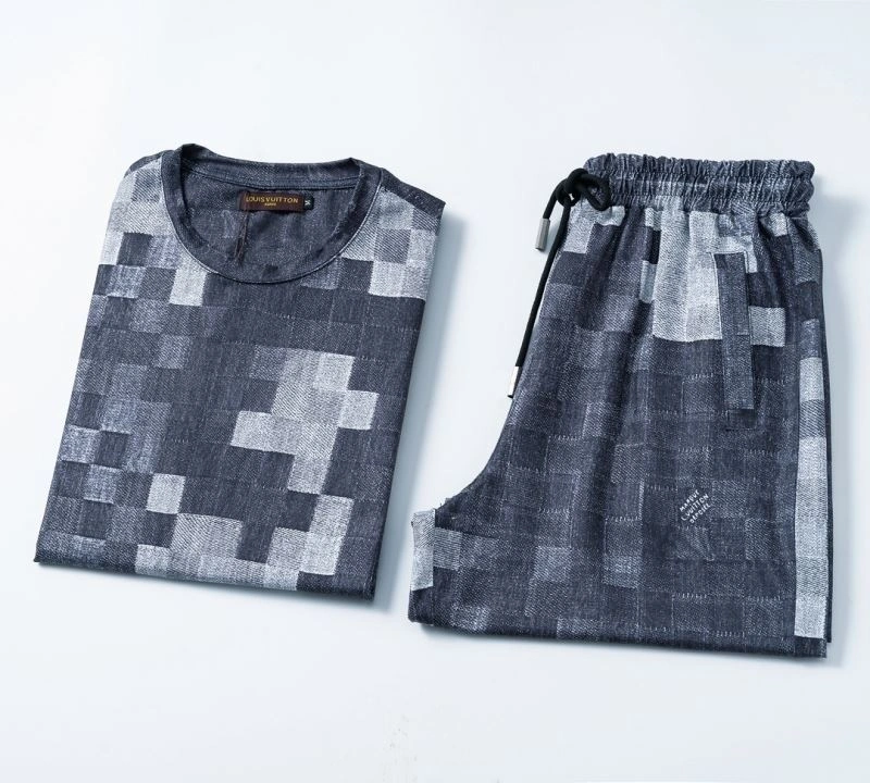 Louis Vuitton Short Suits OnTrend 138516
