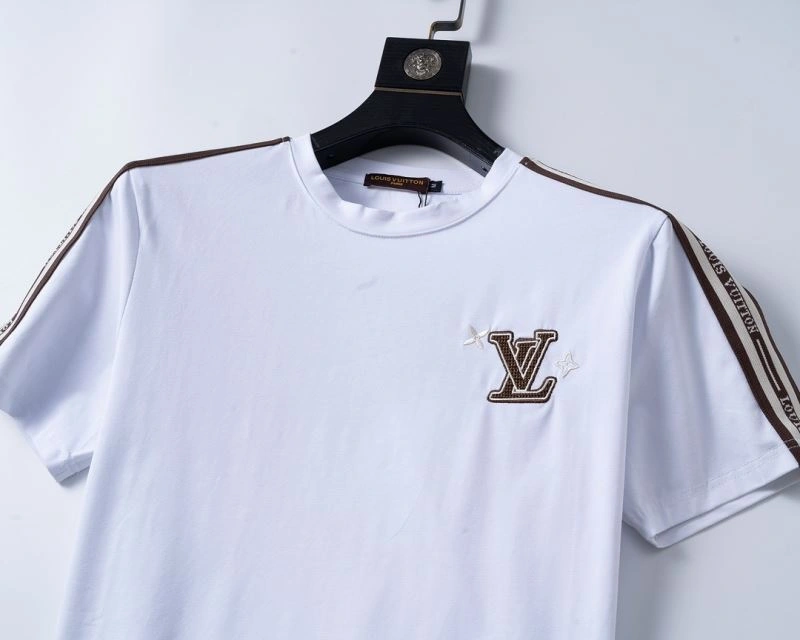 TravelReady Louis Vuitton Short Suits 138550