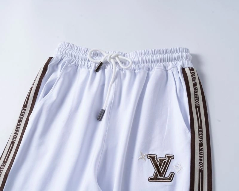 TravelReady Louis Vuitton Short Suits 138550