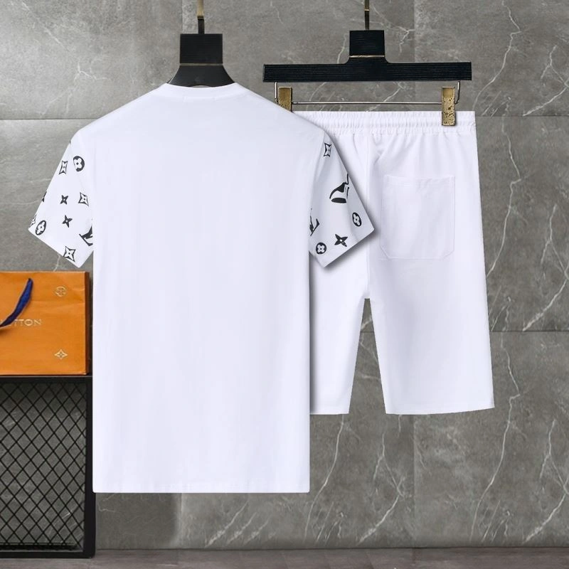 Snug Louis Vuitton Short Suits 138531