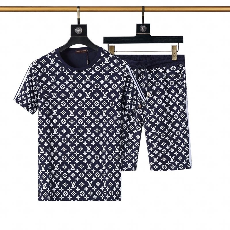 Sophisticated Louis Vuitton Short Suits 138508