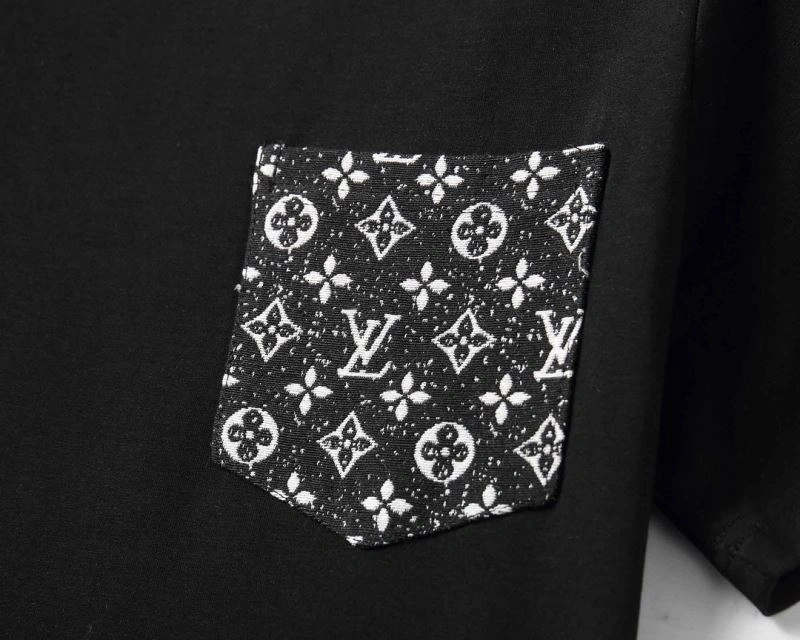 OdorResistant Louis Vuitton Short Suits 138507