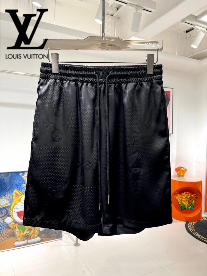 RelaxedFit Louis Vuitton Short Suits 131981