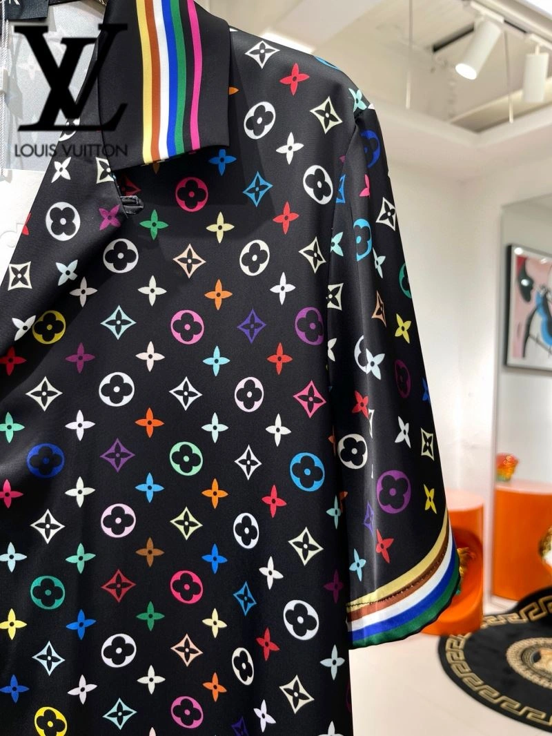 Louis Vuitton Short Suits DailyWear 131989