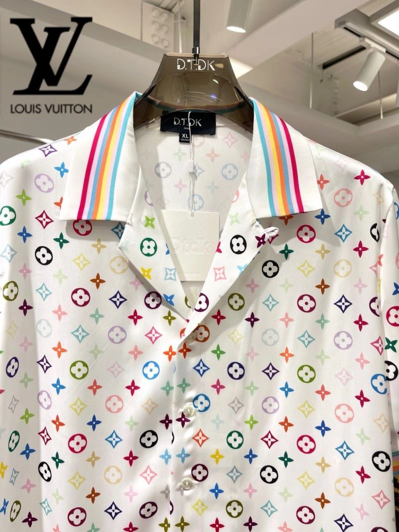 Resilient Louis Vuitton Short Suits 131997