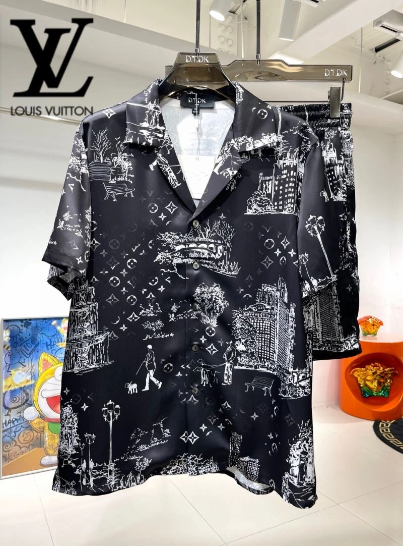 Louis Vuitton Short Suits AllSeason 131983