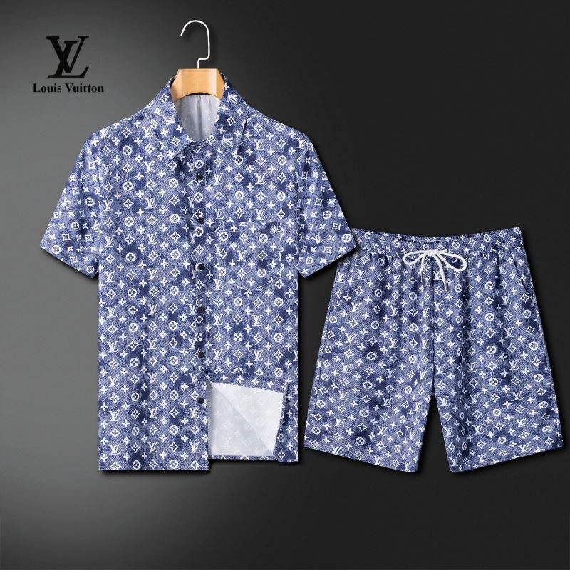 Trendy Louis Vuitton Short Suits 139138