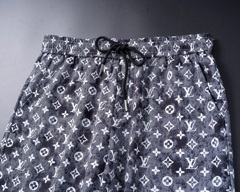 Trendy Louis Vuitton Short Suits 139138