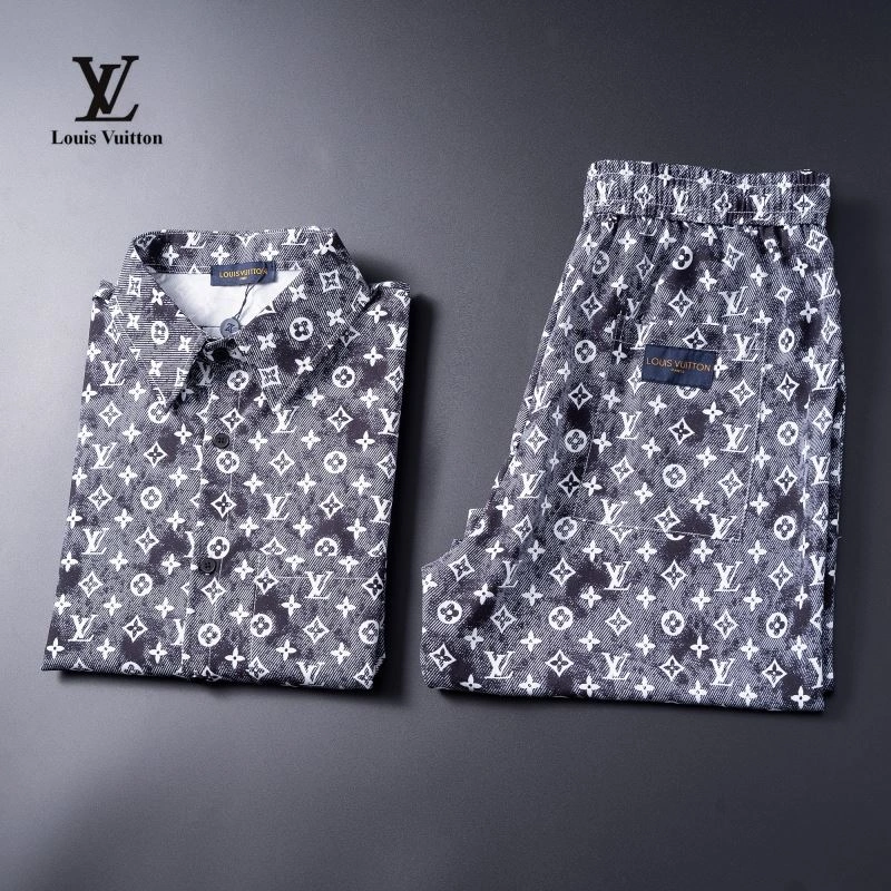 Trendy Louis Vuitton Short Suits 139138