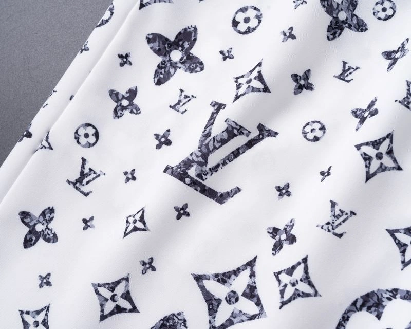 Louis Vuitton Short Suits FashionForward 139135