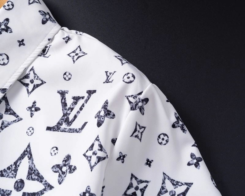 Louis Vuitton Short Suits FashionForward 139135