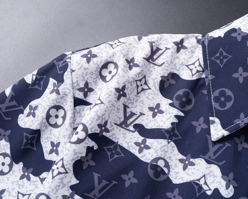 Sophisticated Louis Vuitton Short Suits 139126