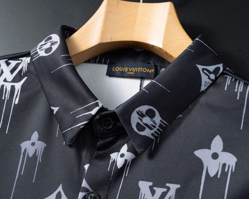 Louis Vuitton Short Suits EyeCatching 131976