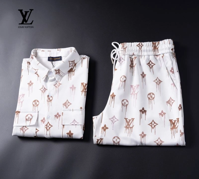 Louis Vuitton Short Suits EyeCatching 131976
