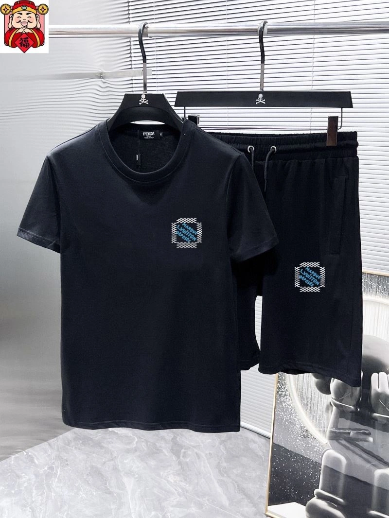 EasyCare Louis Vuitton Short Suits 137339