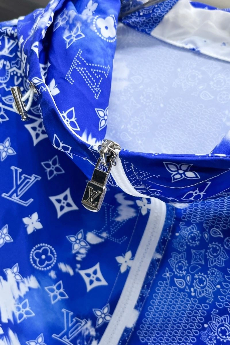 Classic Louis Vuitton Short Suits 137325