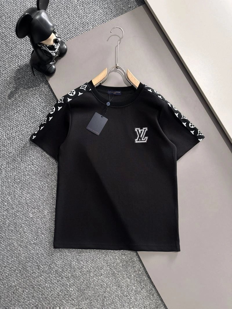 QuickDry Louis Vuitton Short Suits 136350