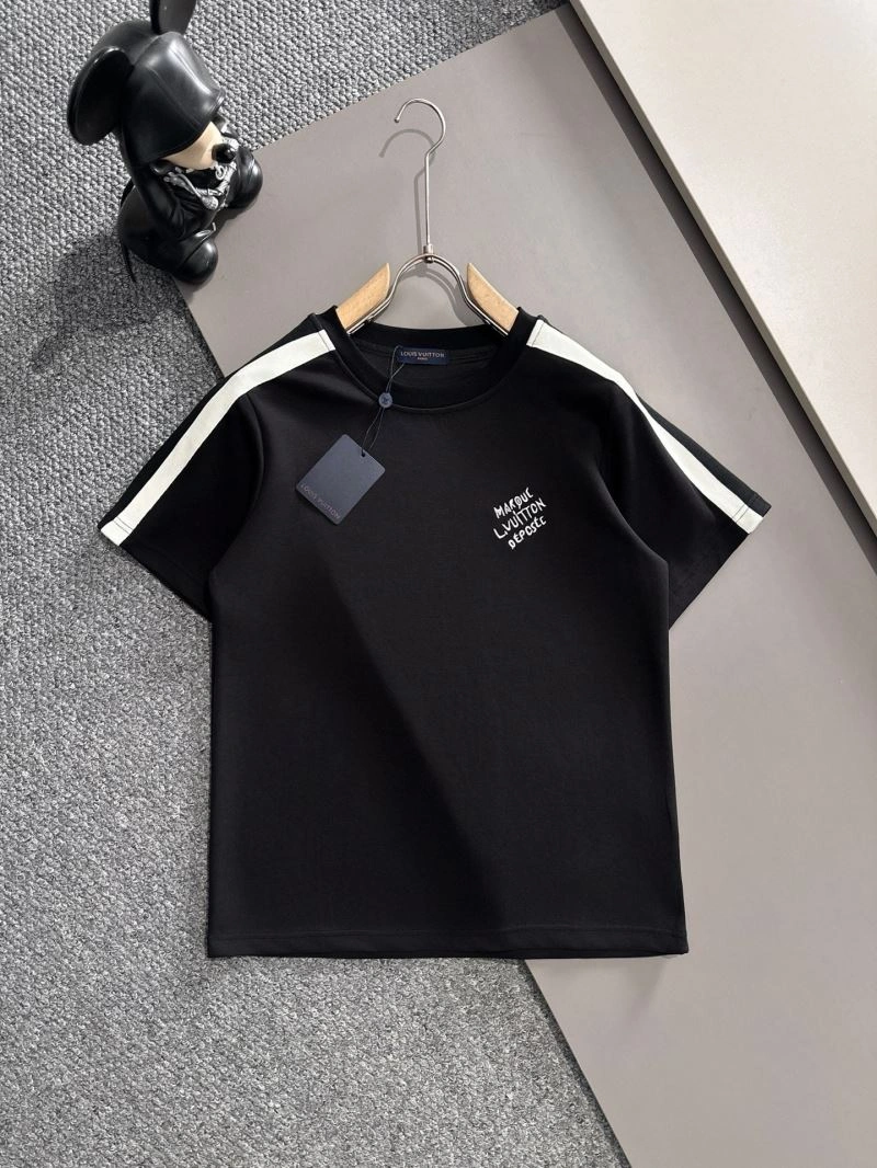 WaterResistant Louis Vuitton Short Suits 136347