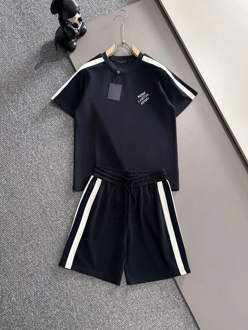 Tailored Louis Vuitton Short Suits 136360