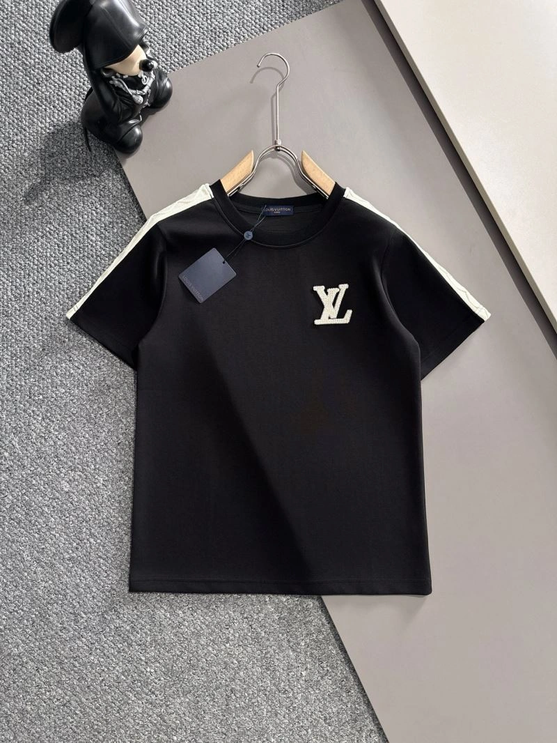 Louis Vuitton Short Suits SportInspired 136348