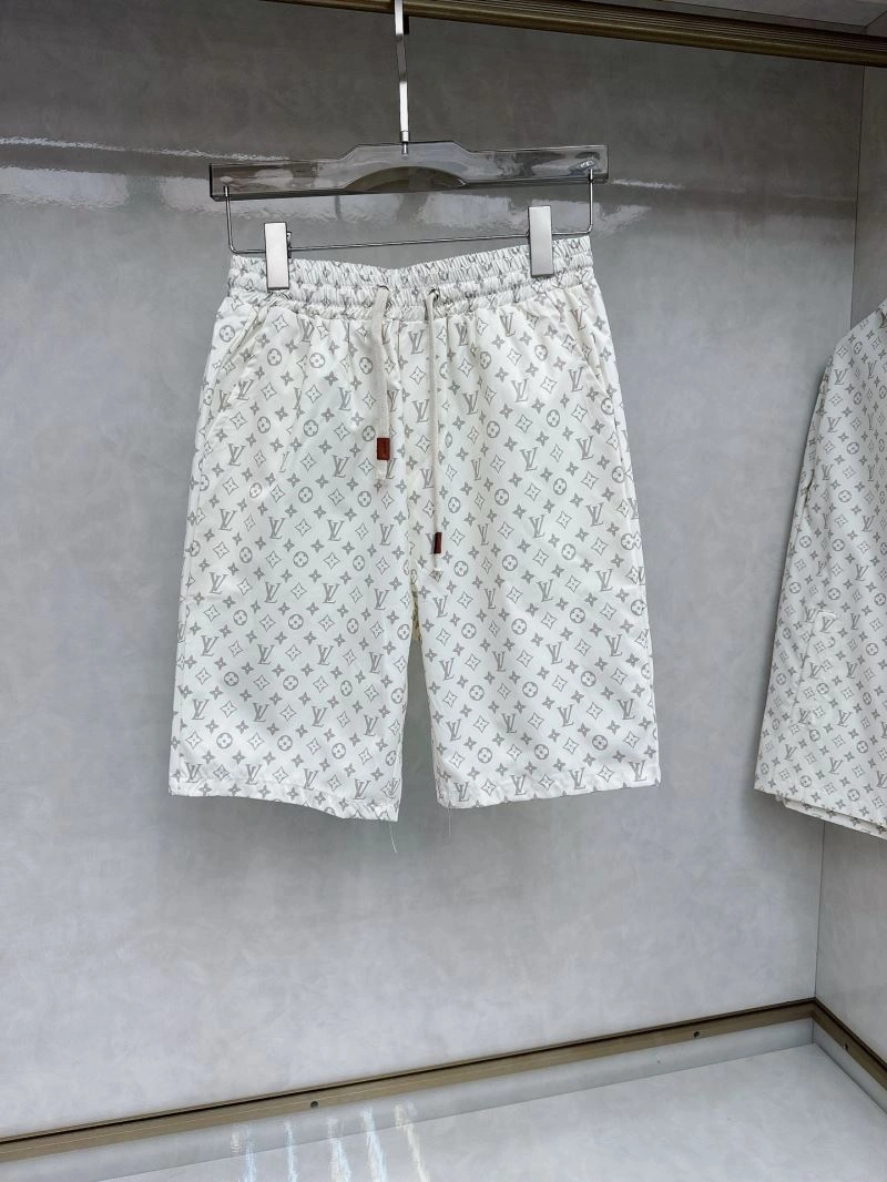 NewStyle Louis Vuitton Short Suits 136356