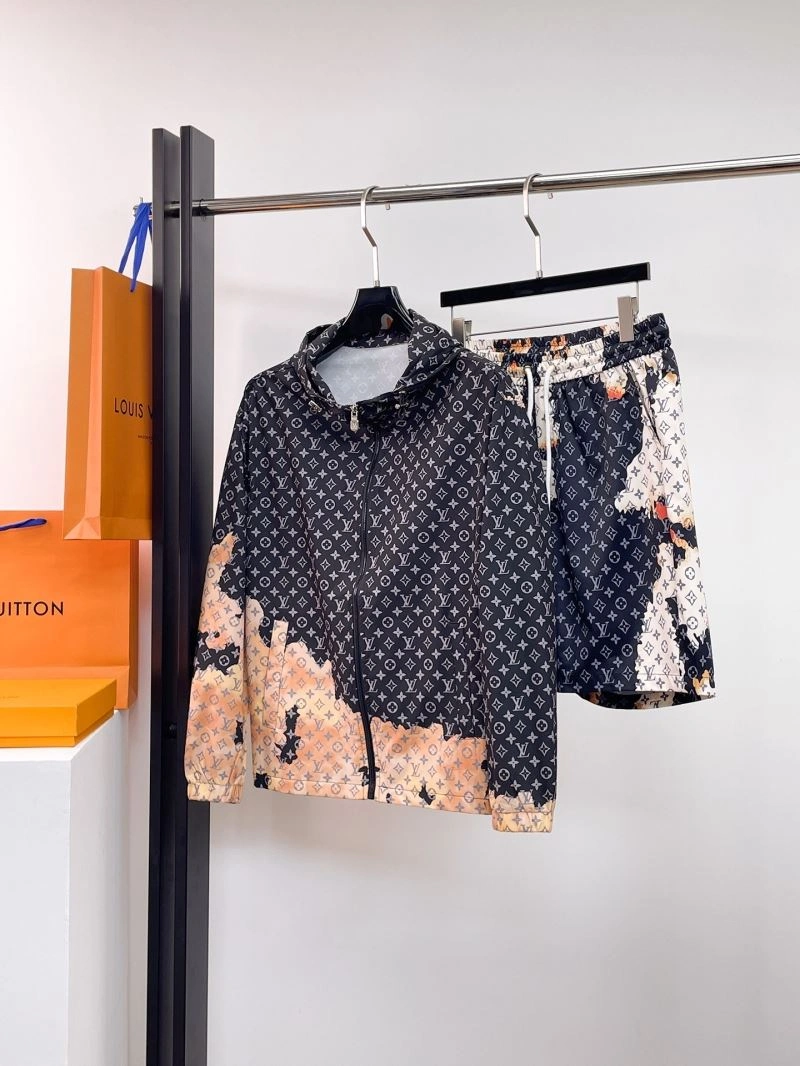 Louis Vuitton Short Suits Cozy 136341